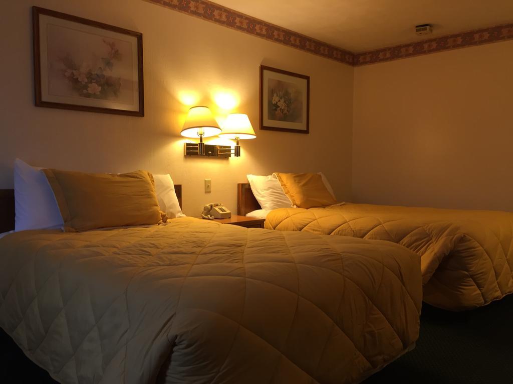 Baxter Springs Baxter Inn 4 Less מראה חיצוני תמונה